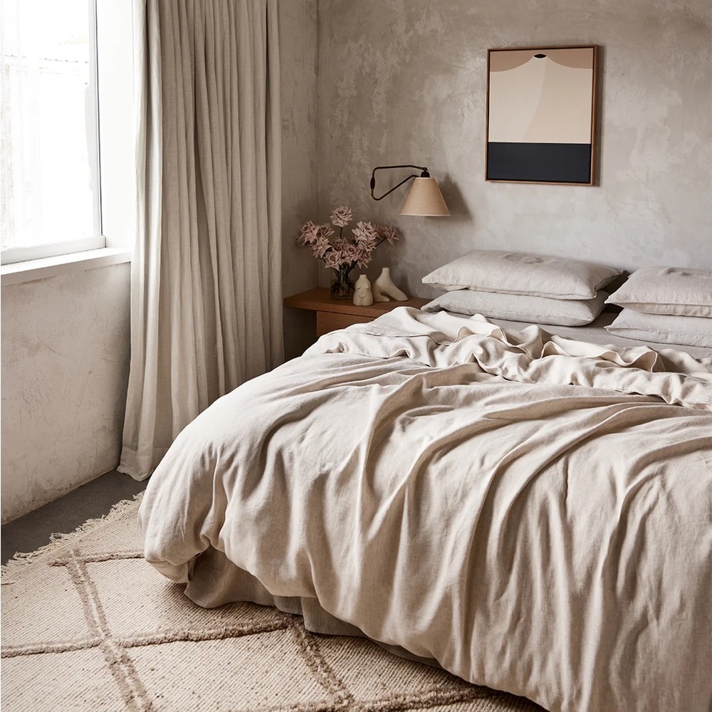 Bed Threads Queen 100% linen bedding (duvet cover, flat sheet, 2 pillow cases)